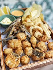 Cajonazo de Fritura de Pescaíto A la Gaditana