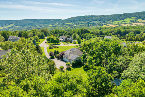 The Kristen Roberts Real Estate Team- Kristen Roberts - Thumbnail