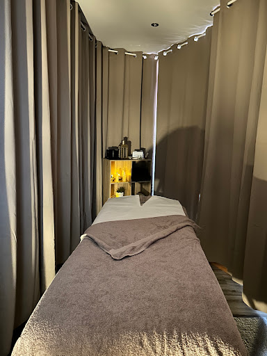 Soleil Blanc Massages Gallery - France