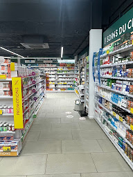 Photo n°25 de Pharmacie de La Muette CARREFOUR à Garges-lès-Gonesse (Pharmacie)