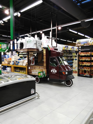 Panier Du Monde - Epicerie du monde, rôtisserie et traiteur Gallery - France