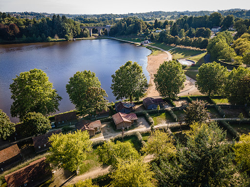 Photo de Camping Municipal des Écureuils à Magnac-Bourg (87380)