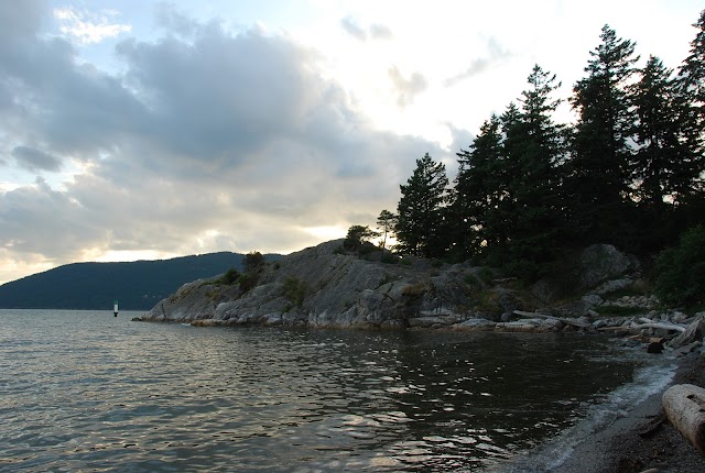 Whytecliff Lookout Point