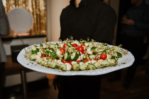 Naks Bistro & Catering