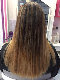 Photo n°21 de GLAM CHIC à Ajaccio (Salon de coiffure)