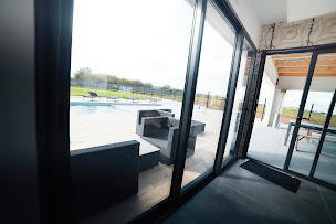 Photo n°8 de Spécial Menuiseries - Castelnau le lez à Castelnau-le-Lez (Magasin de stores et de rideaux)