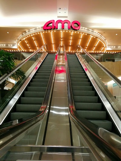 AMC DINE-IN Northbrook 14