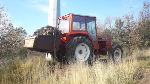 Photo n°17 de LUCHAIRE RENAUD BOIS DE CHAUFFAGE ET SCIAGE DE BOIS D'OEUVRES ET CONSTRUCTIONS à Lunas (Scierie)
