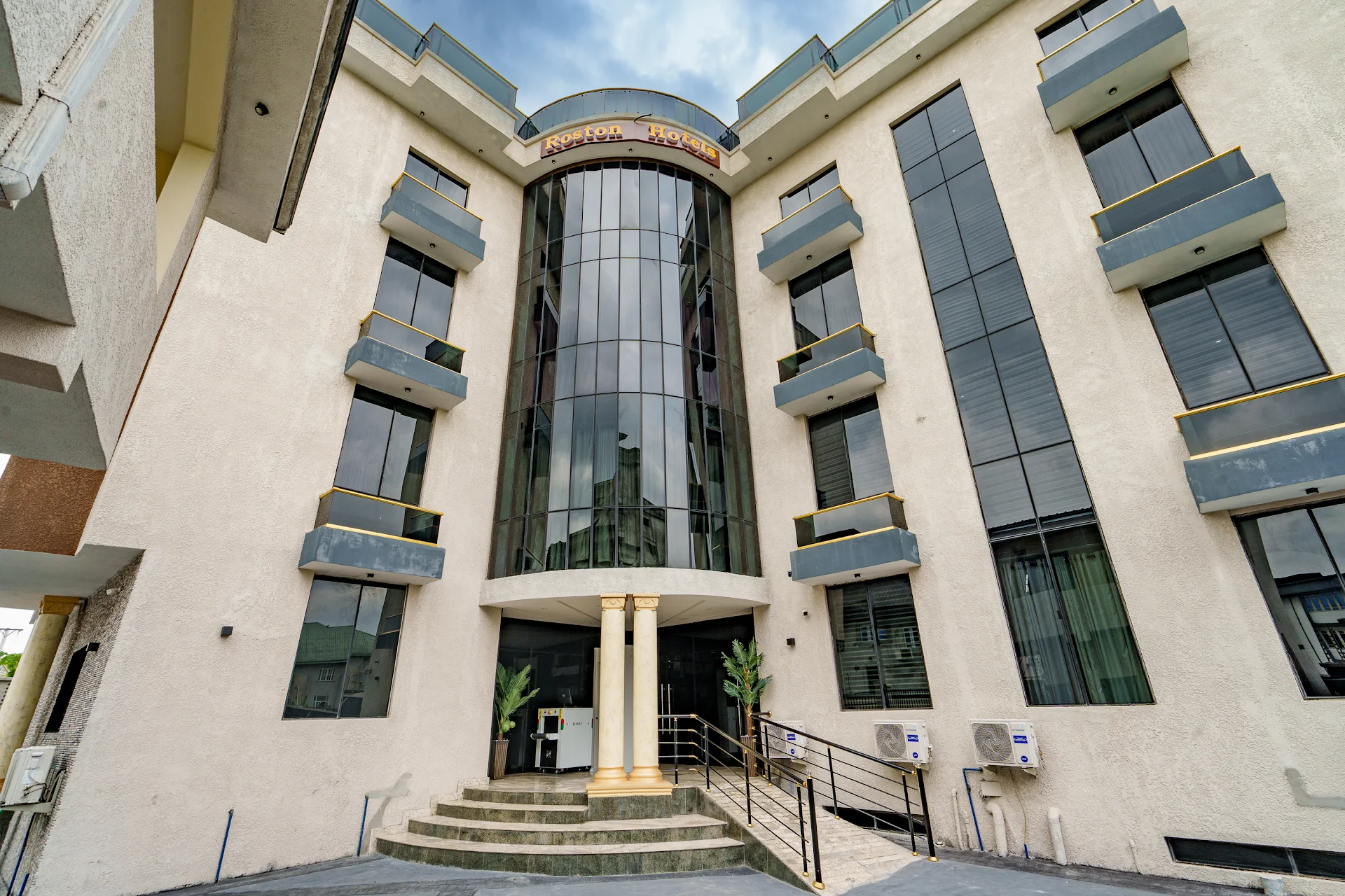 Roston Hotels