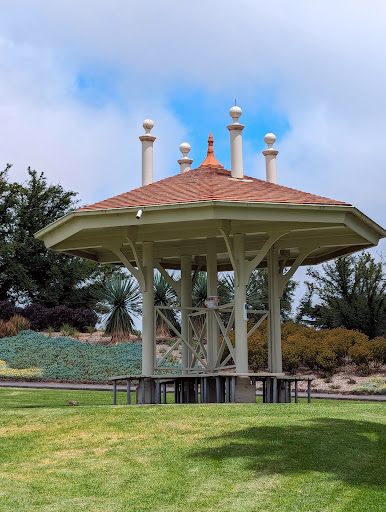 Eastern Beach rotunda - Thumbnail