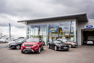 Photo n°1 de Garage Loizeau à Sigournais (Agence de location de fourgonnettes)