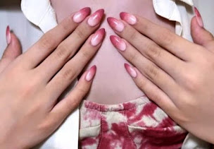 Photo n°30 de Dupin Nail Bar (depuis 2012) Ouvert le Dimanche Manucure à Paris (Service d'épilation à la cire)