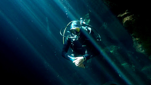 ScubaCaribe - Diving & Water Sports