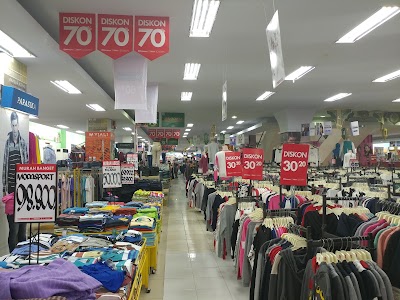 Photos of Ramayana Department Store Bontang