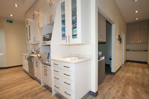 Applebay Family Dental Clinic - Thumbnail