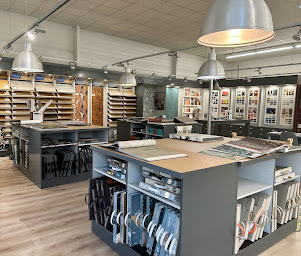 Photo n°2 de Tollens à Saint-Thibault-des-Vignes (Magasin de papiers peints)