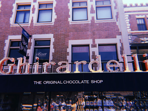 Ghirardelli Ice Cream & Chocolate Shop