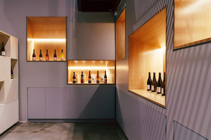 Peoples Wine by null