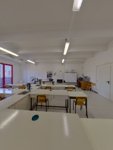 Liceo Statale Giorgio Dal Piaz Via Cristoforo Colombo, 18, 32032 Feltre BL, Italia