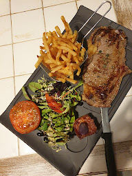 Photo n°19 de La roué à Saint-Hilaire-la-Croix (Pizzeria)