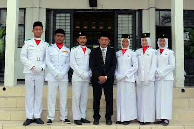 Photos of SMA Negeri 1 Babat