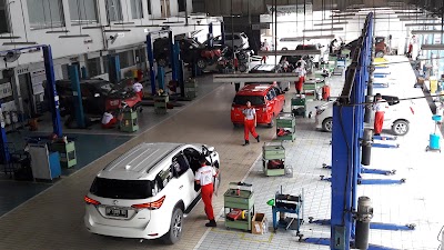Photos of Agung Toyota Batam