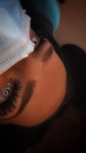 SE LASHES & MORE • WIMPERNVERLÄNGERUNG • WIMPERNLAMINIERUNG • BROWLIFTING - Thumbnail