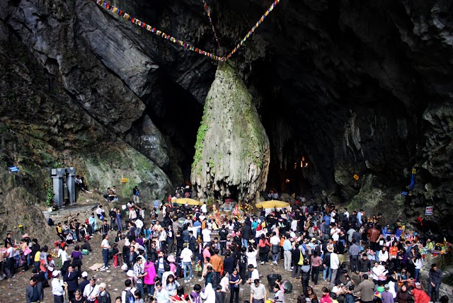 Perfume Pagoda Tour