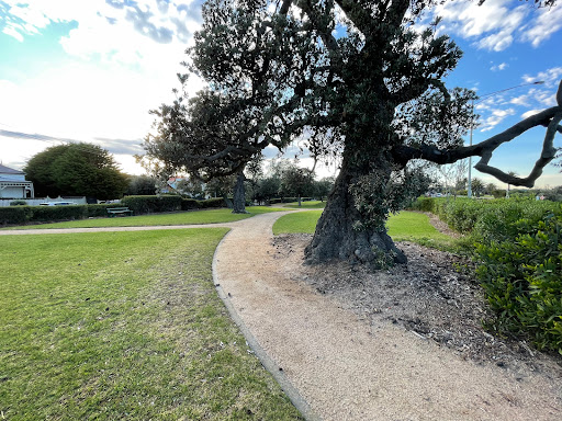 The Crescent Park - Thumbnail