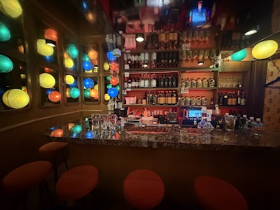 スナックロマンチック国際通り店