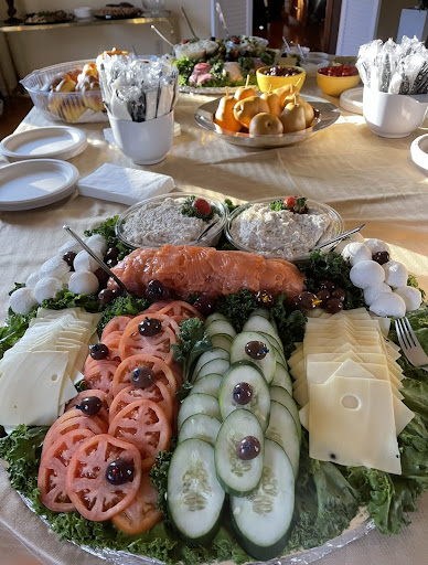 Moish and Itzy’s Restaurant & Delicatessen Gallery - United States