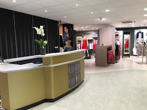 Photo n°1 de Espace Berson à Montfort-sur-Meu (Magasin de vêtements pour hommes)