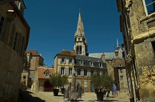 Photo de Hôtel & Résidence Avermes