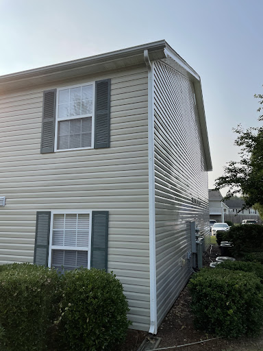 Beaming Clean Power Wash Solutions - Thumbnail