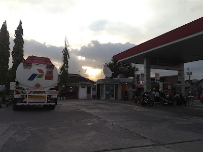 Photos of Pertamina 44.551.04 Gas Station