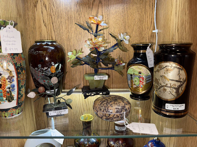 Miss Ruby's Antique & Collectibles by null