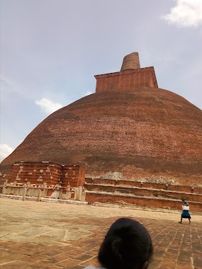 Redee Hena Aranya senasanaya, Redeehena, Deeyagaha, Author: Thushara Priyankara