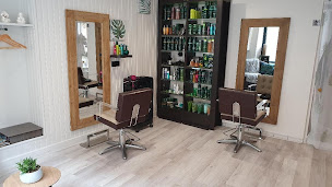 Photo n°1 de Le Bien Etre Capillaire à Sardent (Salon de coiffure)