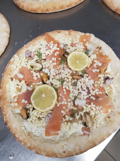 Photo 4 - MAYOLITA'S PIZZAS