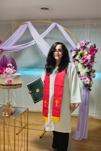 Yahaira Deoleo Immigration Solutions llc