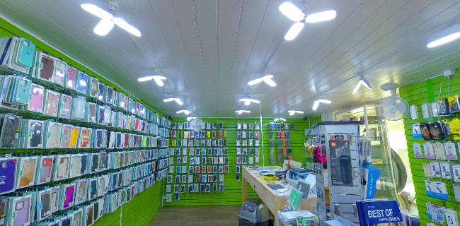 Riyah Mobile Store
