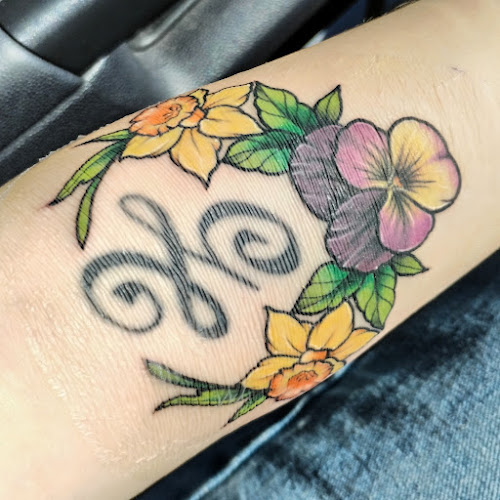 Ravenskin Tattoo Studio