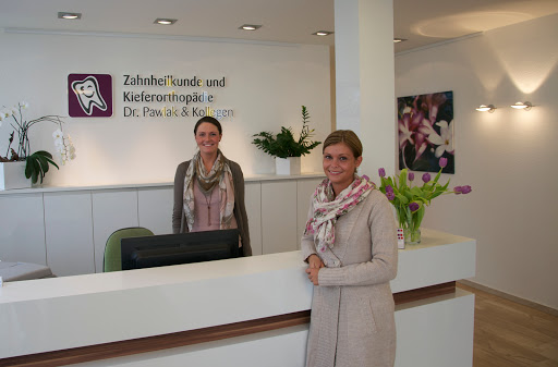 Dr. Pawlak & Dr. Neuhaus-Pawlak // Zahnheilkunde & Kieferorthopädie Logo