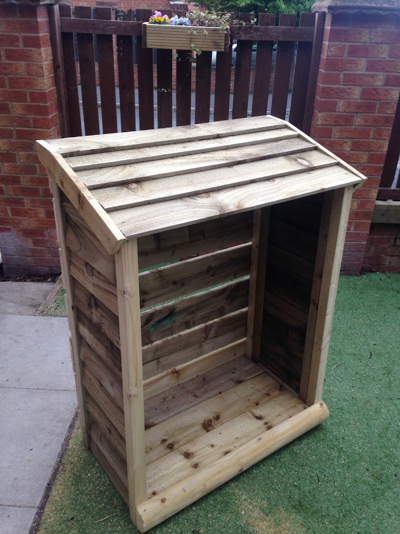 The handmade log store company photo 3