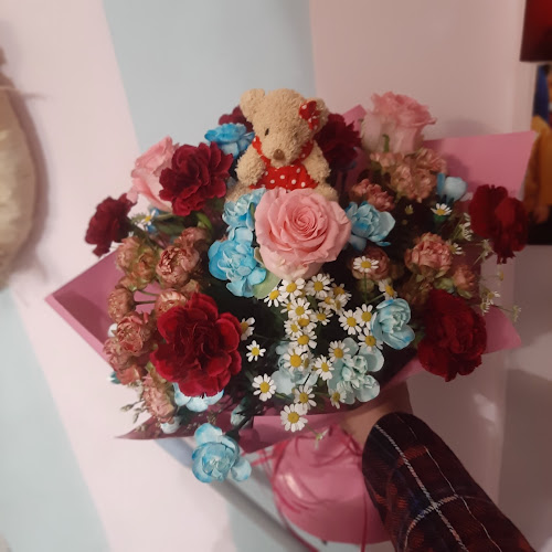 https://www.instagram.com/salon_florystyczny_la_floreria