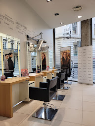 Photo n°2 de Jean Louis David - Coiffeur Lyon à Lyon (Magasin de cosmétiques)