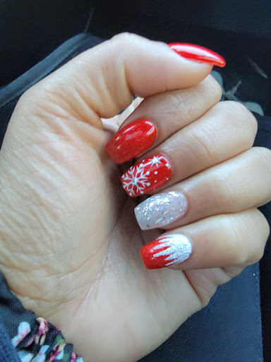 Thy Thy Nails - Visual