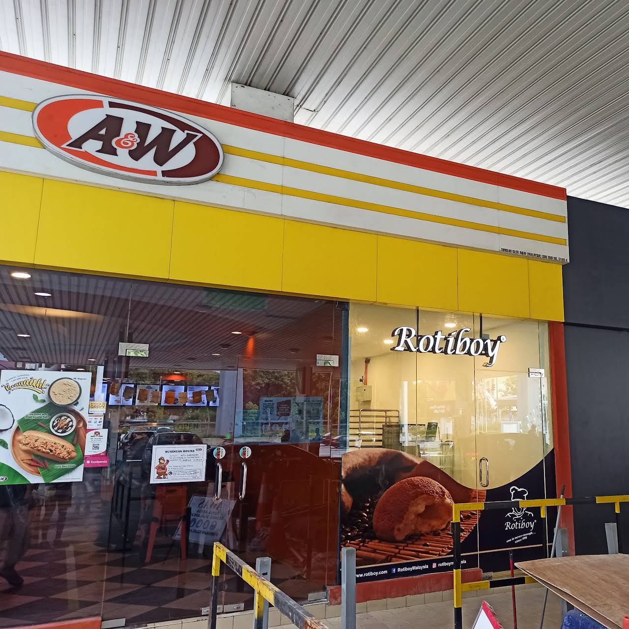 Petronas Kota Damansara Lindadvk