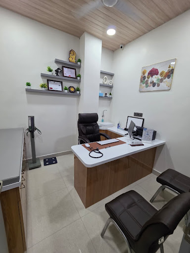 Looking for a trusted Thyroid Doctor In Ulwe? Dr. Farhan Khan at M.Z Multicare Clinic provides co… post image