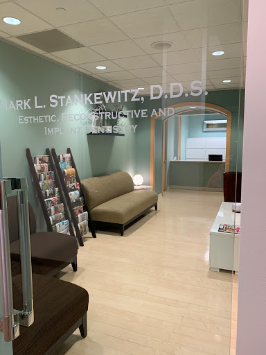 Mark L. Stankewitz, DDS | Houston Prosthodontist - Thumbnail